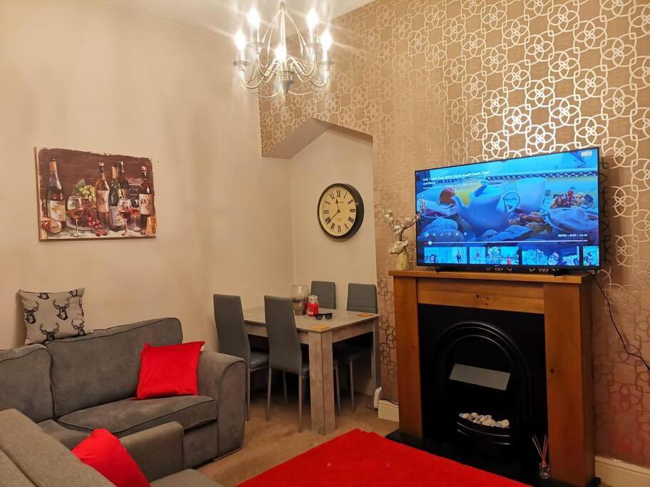 Sommerset Cottages - 2 Bedroom House ซันเดอร์แลนด์ ภายนอก รูปภาพ