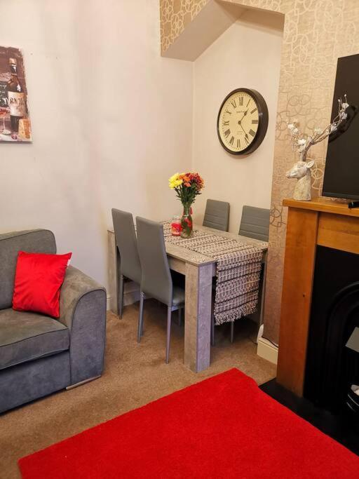 Sommerset Cottages - 2 Bedroom House ซันเดอร์แลนด์ ภายนอก รูปภาพ