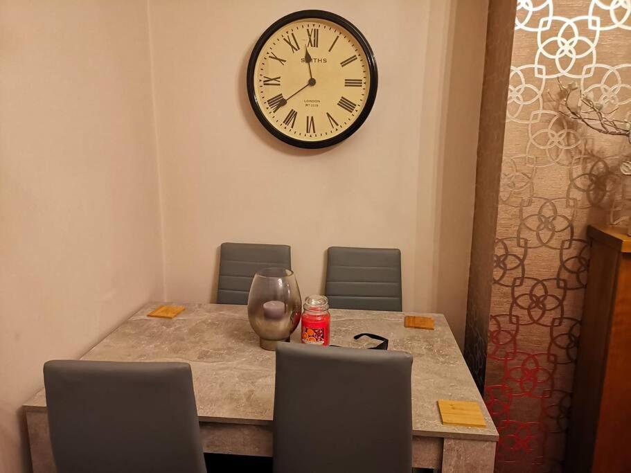 Sommerset Cottages - 2 Bedroom House ซันเดอร์แลนด์ ภายนอก รูปภาพ