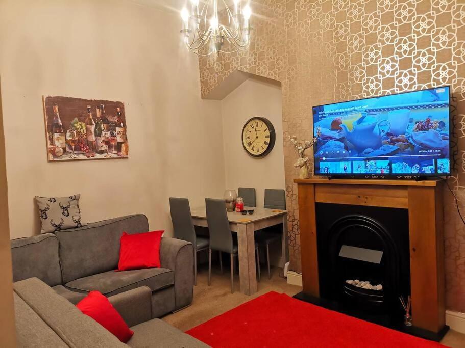Sommerset Cottages - 2 Bedroom House ซันเดอร์แลนด์ ภายนอก รูปภาพ
