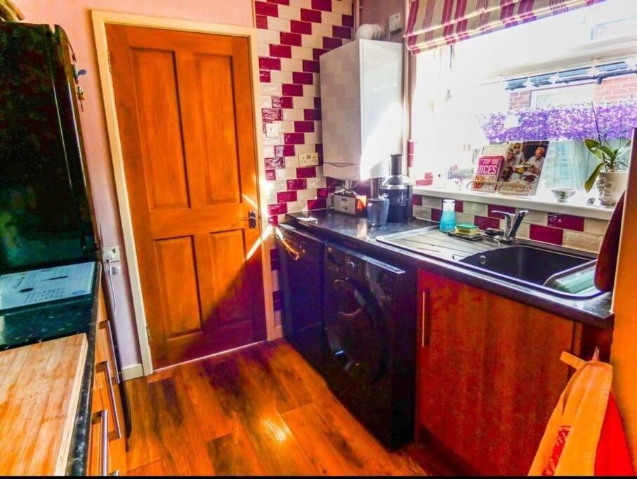 Sommerset Cottages - 2 Bedroom House ซันเดอร์แลนด์ ภายนอก รูปภาพ