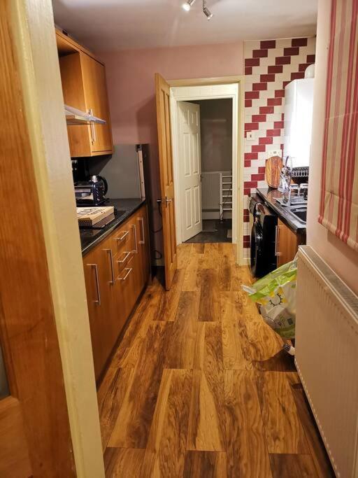 Sommerset Cottages - 2 Bedroom House ซันเดอร์แลนด์ ภายนอก รูปภาพ